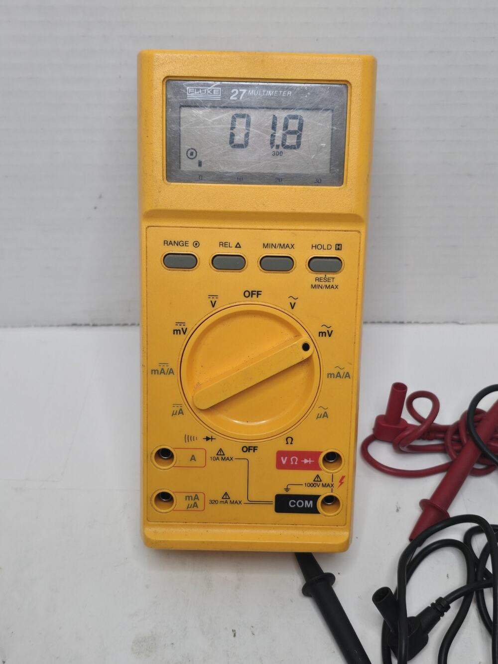FLUKE 27 Digital Multimeter Black & Decker With Carry Case Tested And Working